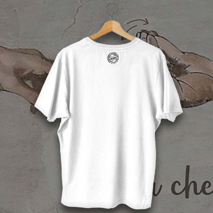 T-shirt "Ma Che Bbuo!" - Espressione Napoletana con Un Gesto Unico!