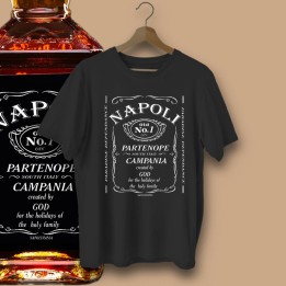 T-shirt old, rivisitazione dell'etichetta whisckey con scritta in napoletano ironia by Napolimania