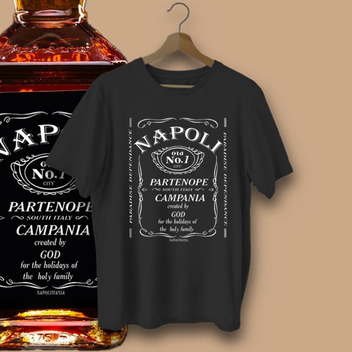 T-shirt old, rivisitazione dell'etichetta whisckey con scritta in napoletano ironia by Napolimania