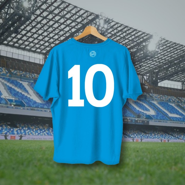 Maglietta Napoli Vintage, la maglia scudettata del Napoli numero 10 sulla schiena