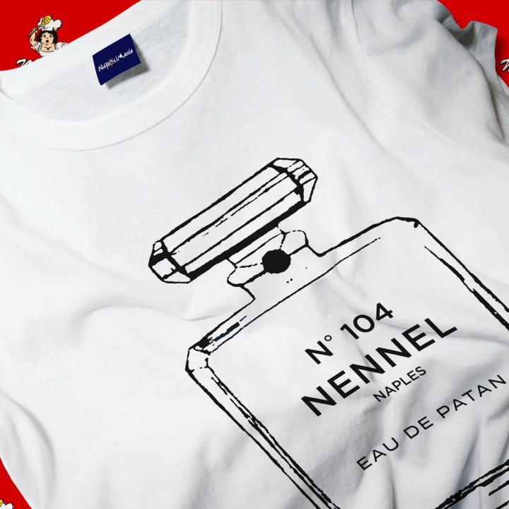 T-shirt Nennel 104, una parodia del marchio chanell